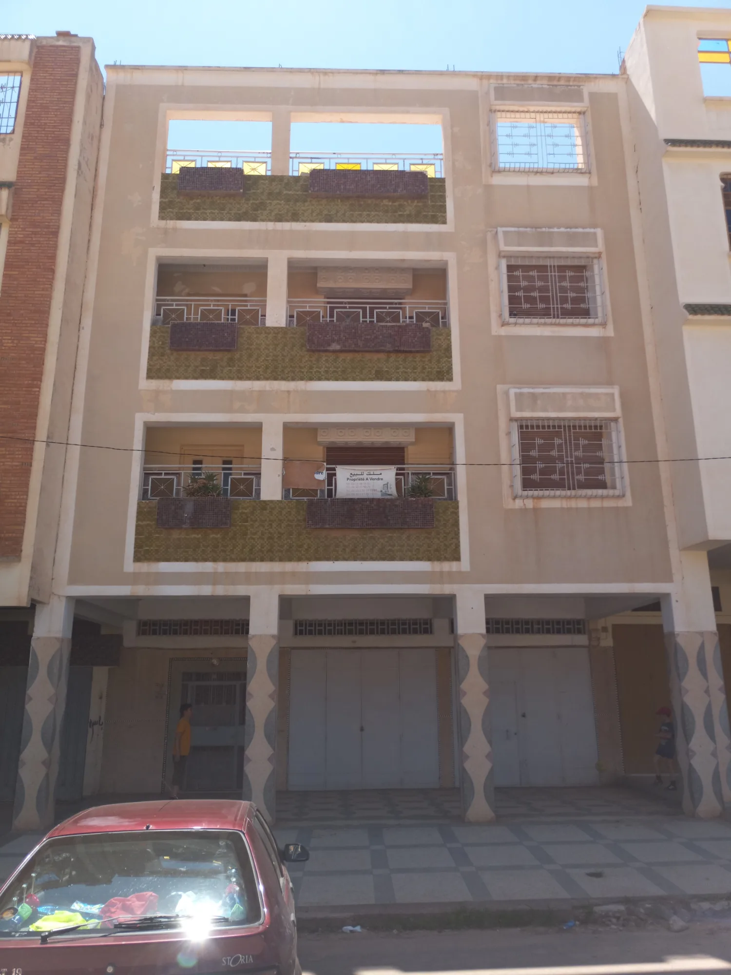 Vendre immeuble R+2-2 façades-titré